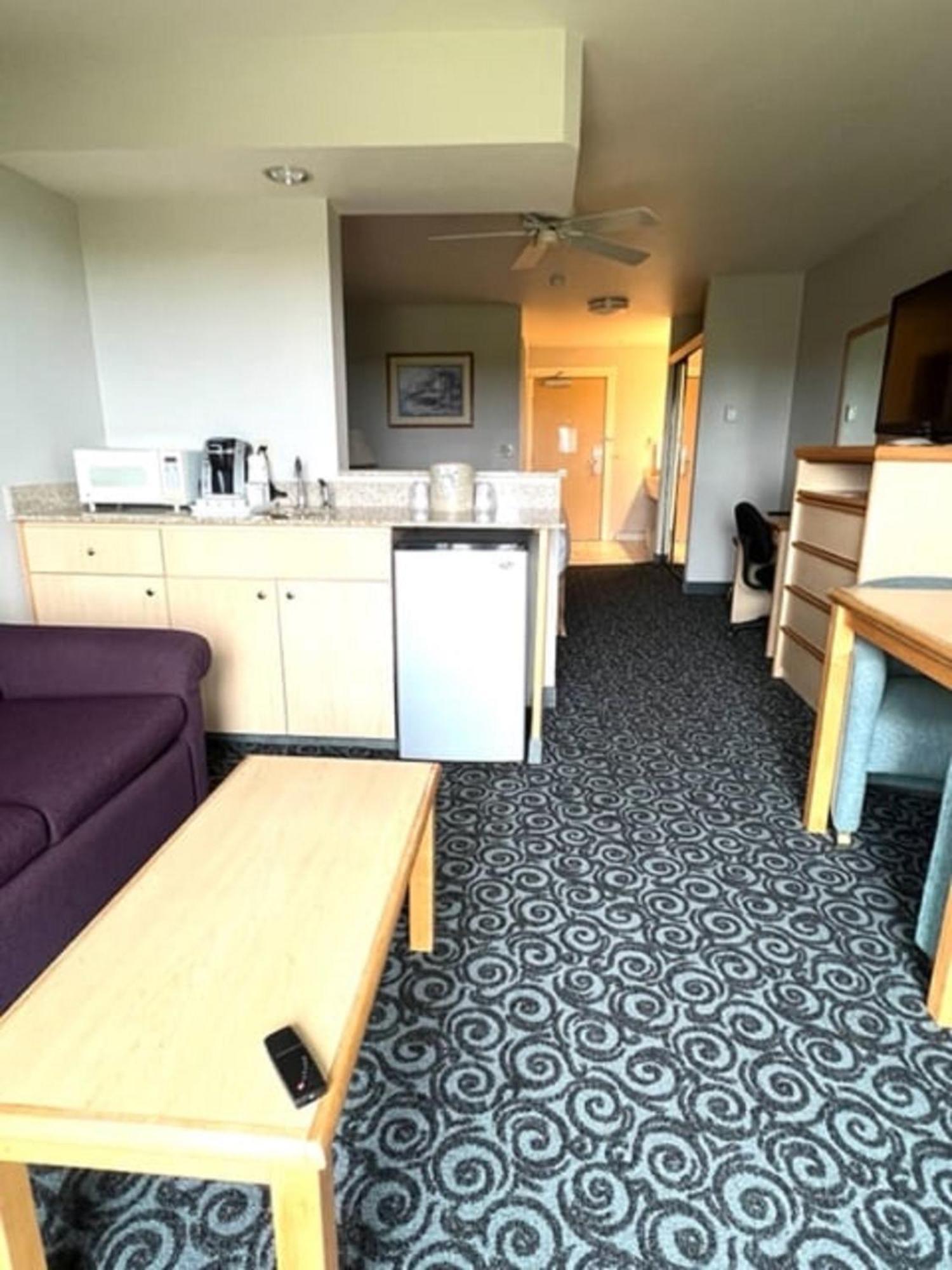 אושן שורס Lighthouse Suites Inn מראה חיצוני תמונה