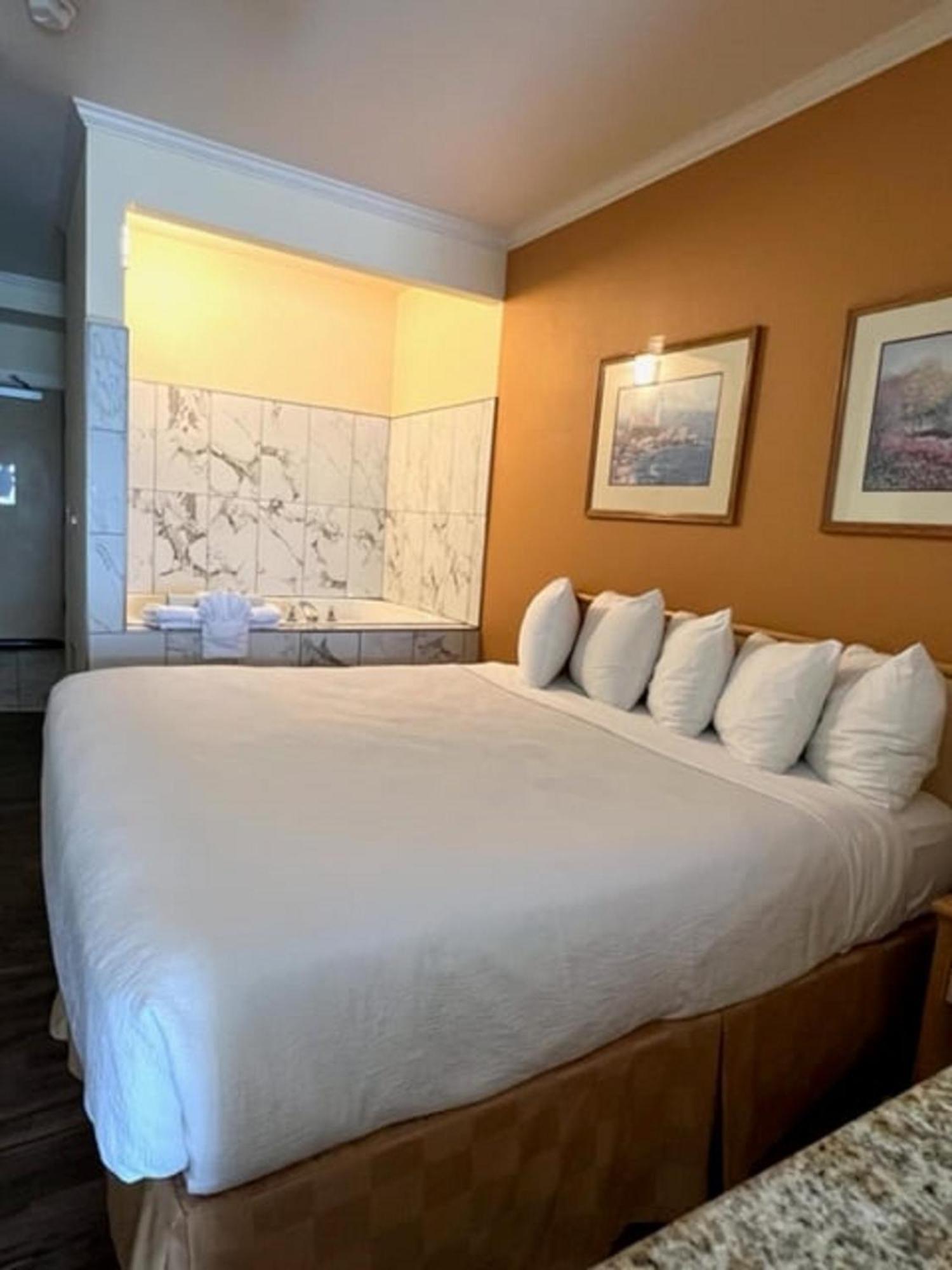 אושן שורס Lighthouse Suites Inn מראה חיצוני תמונה