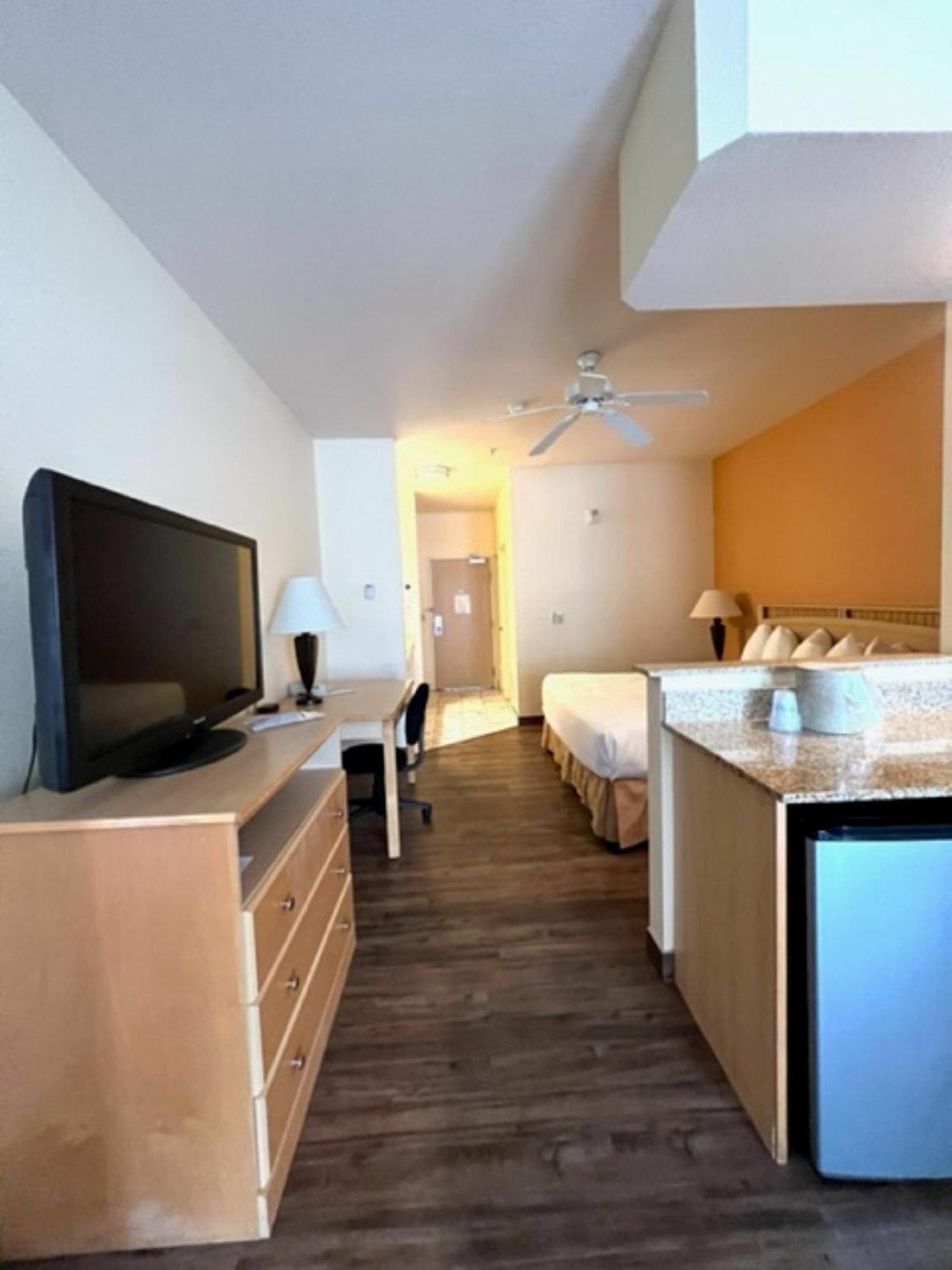 אושן שורס Lighthouse Suites Inn מראה חיצוני תמונה