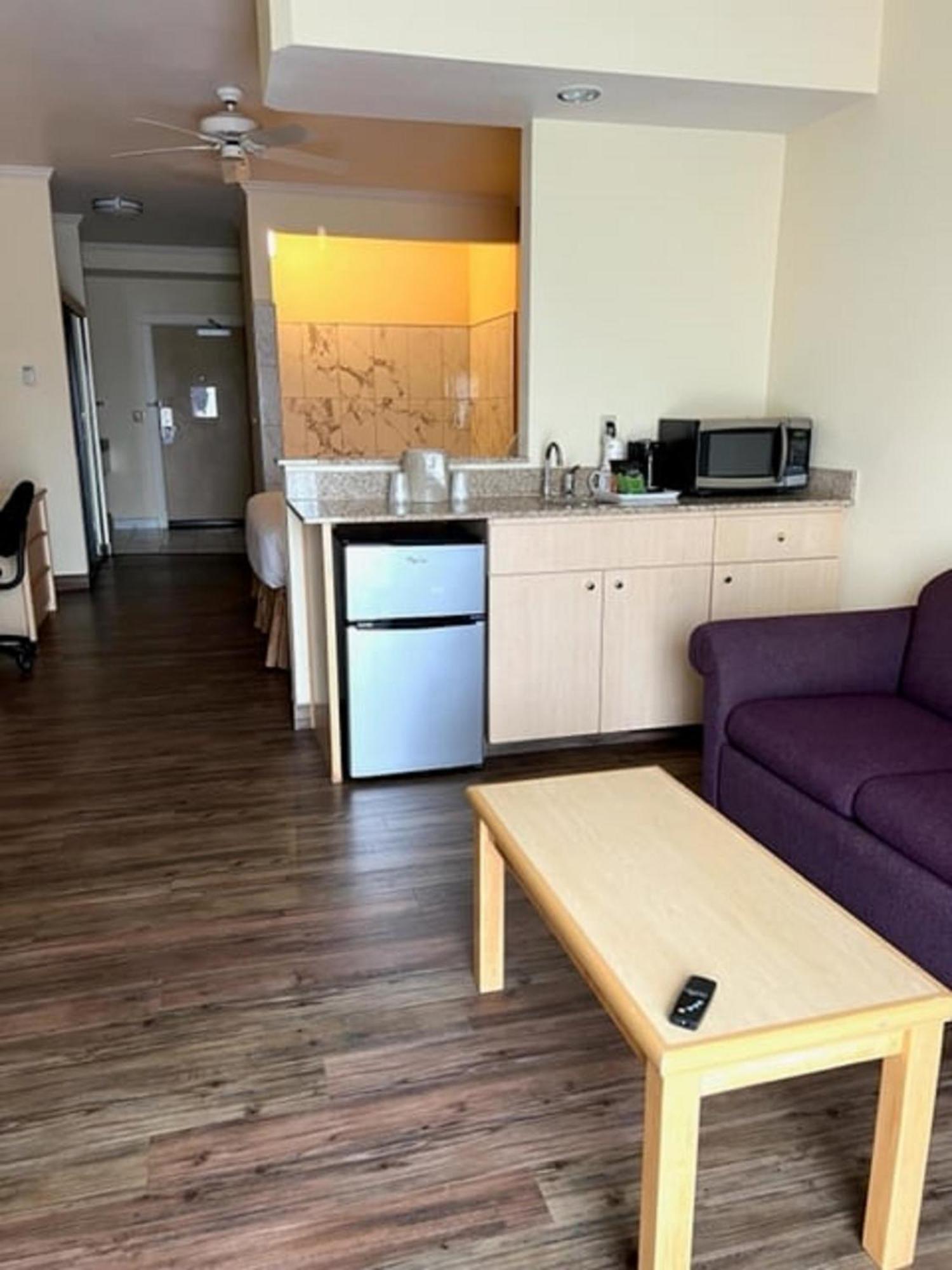 אושן שורס Lighthouse Suites Inn מראה חיצוני תמונה