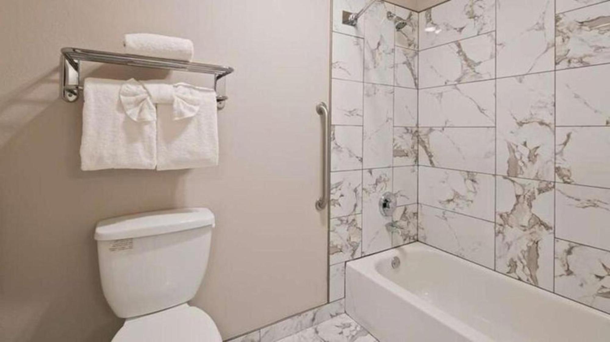 אושן שורס Lighthouse Suites Inn מראה חיצוני תמונה