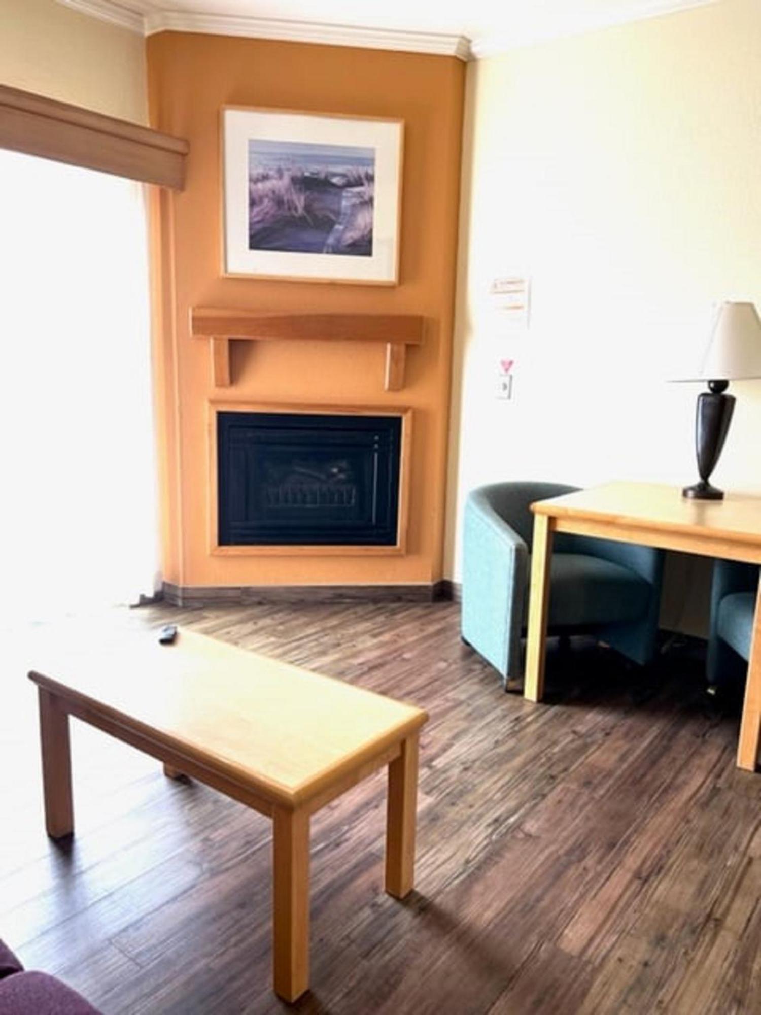 אושן שורס Lighthouse Suites Inn מראה חיצוני תמונה